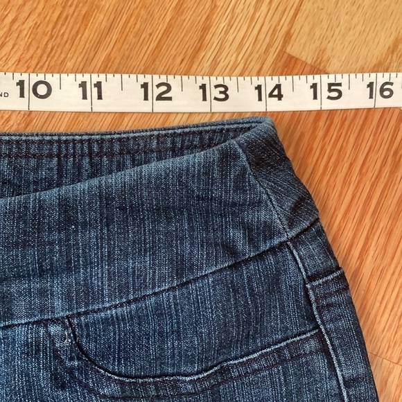 Soft Surroundings Jean Shorts Womans PXS Mid Rise Pull On Comfort Stretch Denim - Picture 7 of 10
